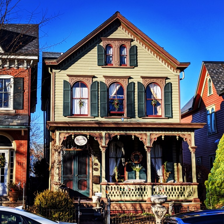 160CE552-B9B9-46BB-AB5D-9CEDCAE35196