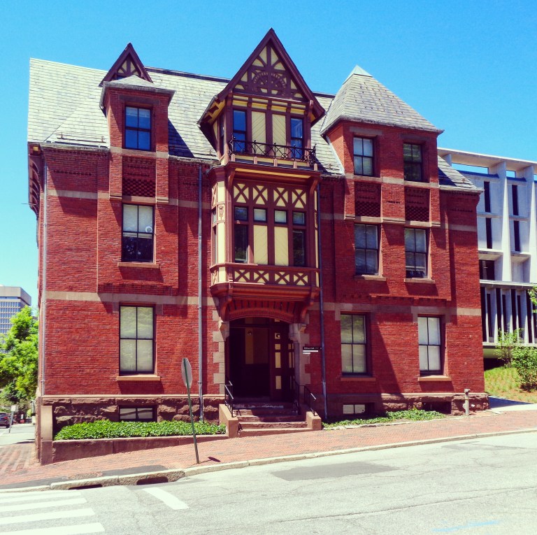 24FC4D7C-7486-4FCE-9FA7-4579A2611E32