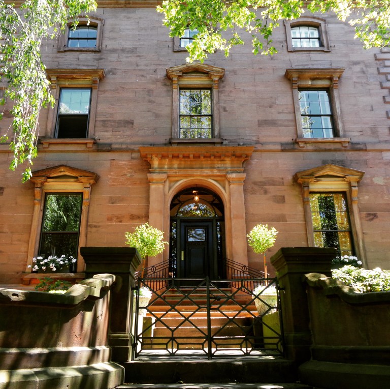 931919F5-DD79-4FFB-B278-77B8AB482C6A